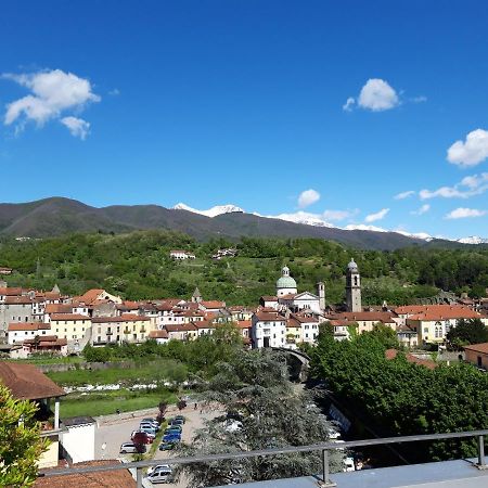 Appartamento Panoramico Pontremoli Exterior foto