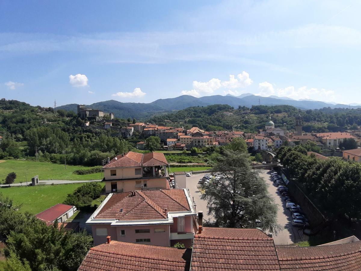 Appartamento Panoramico Pontremoli Exterior foto