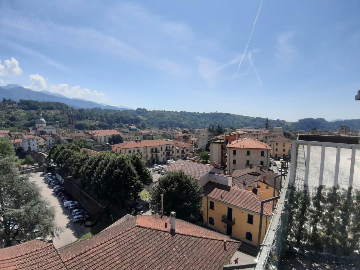 Appartamento Panoramico Pontremoli Exterior foto