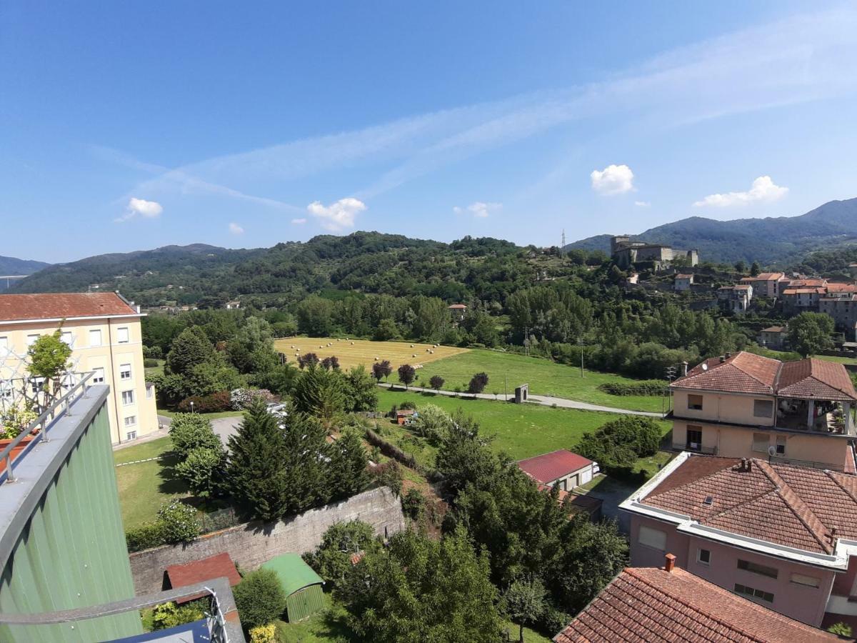 Appartamento Panoramico Pontremoli Exterior foto