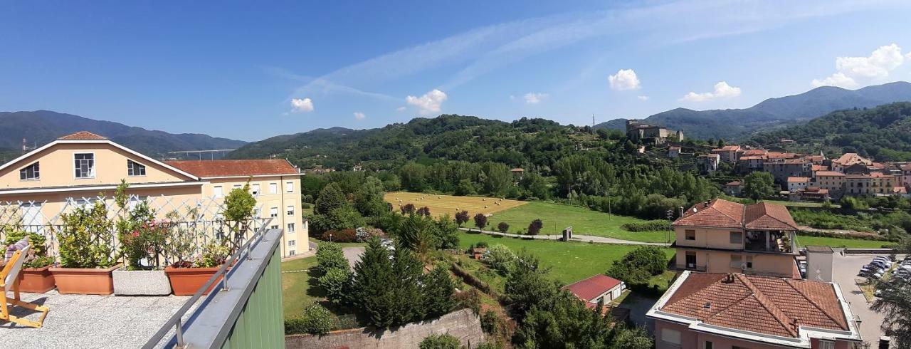 Appartamento Panoramico Pontremoli Exterior foto